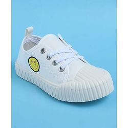 Pine Kids Lace Up Casual Shoes With Smiley Print - White