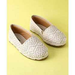 Pine Kids Slip On Solid Mojaris - Beige