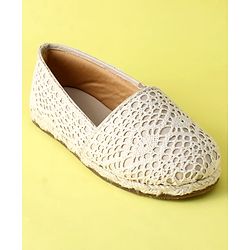 Pine Kids Slip On Solid Mojaris - Beige
