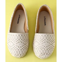 Pine Kids Slip On Solid Mojaris - Beige