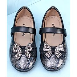 Pine Kids Velcro Closure Closed Toe Ballerina with Bow Applique - Black