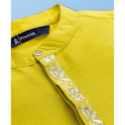 Pine Kids Woven Full Sleeves Kurta Pyjama Set With Floral Embroidery - Lime Green & White