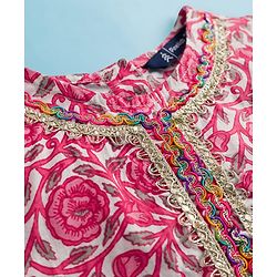 Pine Kids Cotton Woven Half Sleeves Choli Lehenga & Dupatta Set With Floral Print - White & Pink