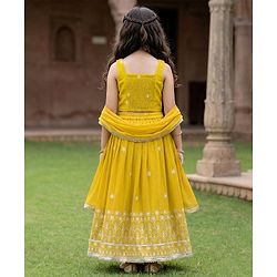 Pine Kids Woven Sleeveless Lehenga Choli Set With Floral Print & Dupatta - Mustard