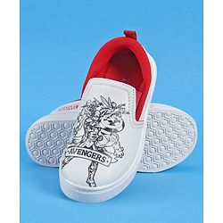 Pine Kids Marvel Slip On Casual Shoes With Avengers Print - White