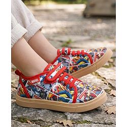 Pine Kids Marvel Slip On Casual Shoes With Avengers Graphics - Multicolor
