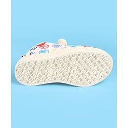 Pine Kids Marvel Slip On Casual Shoes With Avengers Graphics - Beige