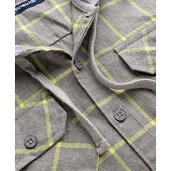 Pine Kids Cotton Woven Full Sleeves Hooded Checks Shirt - Black