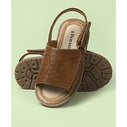 Pine Kids Velcro Closure Textured Mojaris - Brown