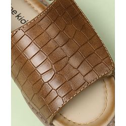 Pine Kids Velcro Closure Textured Mojaris - Brown