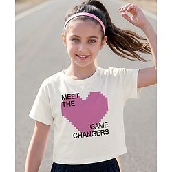 Pine Active Knit Drop Shoulder Half Sleeves Cropped T-Shirt Heart Print - White