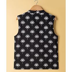 Pine Kids Cotton Woven Full Sleeves Solid Colour Kurta Pyjama Set with Floral Printed Nehru Jacket - White & Black
