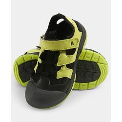 Pine Kids Velcro Closure Solid Sandals With Logo Print - Green