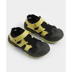 Pine Kids Velcro Closure Solid Sandals With Logo Print - Green