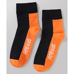 Pine Kids Cotton Mix Knit Ankle Length Socks With Brand Logo Print Set of 5 - Blue, White & Black
