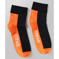 Pine Kids Cotton Mix Knit Ankle Length Socks With Brand Logo Print Set of 5 - Blue, White & Black