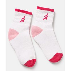 Pine Active Cotton Blend Knit Breathable Ankle Length Athletic Socks Pack of 3 in White Grey