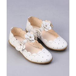 Pine Kids Belly Shoes Floral Applique - White
