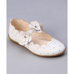 Pine Kids Belly Shoes Floral Applique - White