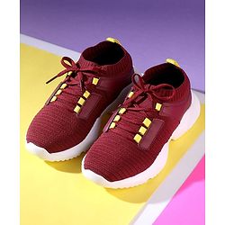 Pine Kids Sports Shoes - Maroon