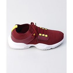 Pine Kids Sports Shoes - Maroon