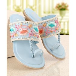 Pine Kids Ethnic Wear Chappal Floral Embroidery  - Pink
