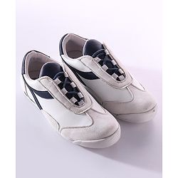 Pine Kids Casual Shoes - White
