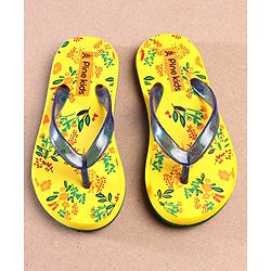 Pine Kids Flip Flops Floral Print - Yellow