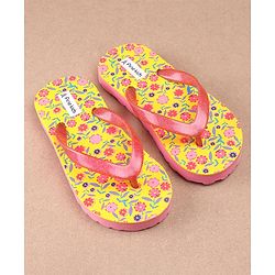 Pine Kids Flip Flops Floral Print - Yellow