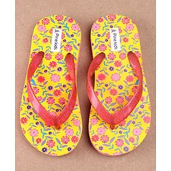 Pine Kids Flip Flops Floral Print - Yellow