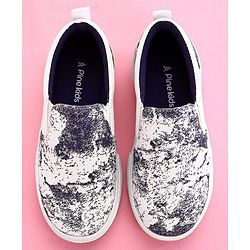 Pine Kids Casual Shoes - White