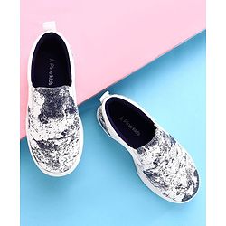 Pine Kids Casual Shoes - White