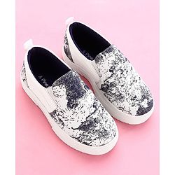 Pine Kids Casual Shoes - White
