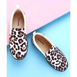 Pine Kids Casual Shoes - White Brown