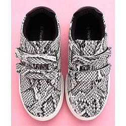 Pine Kids Casual Shoes Animal Print - White Black
