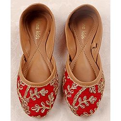 Pine Kids Ethnic Wear Mojaris - Maroon