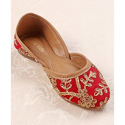 Pine Kids Ethnic Wear Mojaris - Maroon