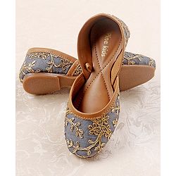 Pine Kids Ethnic Wear Mojaris - Maroon