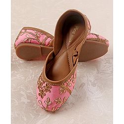 Pine Kids Ethnic Wear Mojaris - Pink