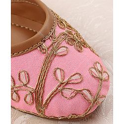 Pine Kids Ethnic Wear Mojaris - Pink