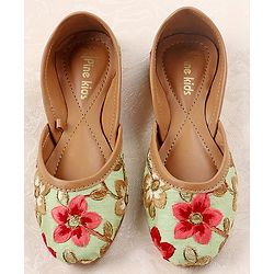 Pine Kids Mojaris Floral Embroidery - Green (Flower colour may vary)