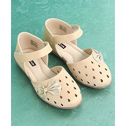 Pine Kids Party Wear Belly Shoes Bow Appliques - Golden